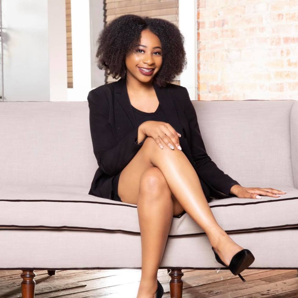 Meet your Posher, Quentika